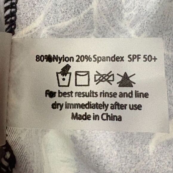 Hapari Halter Neck Tankini Top Black Multicolor Floral Tropical Size Medium - Picture 4 of 4